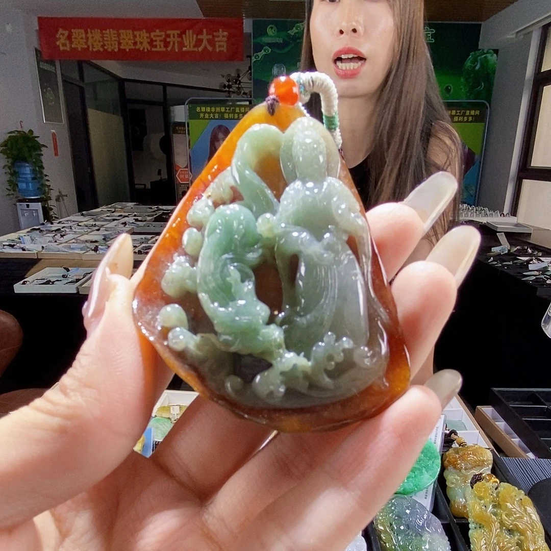 颈饰未镶嵌翡翠翡翠