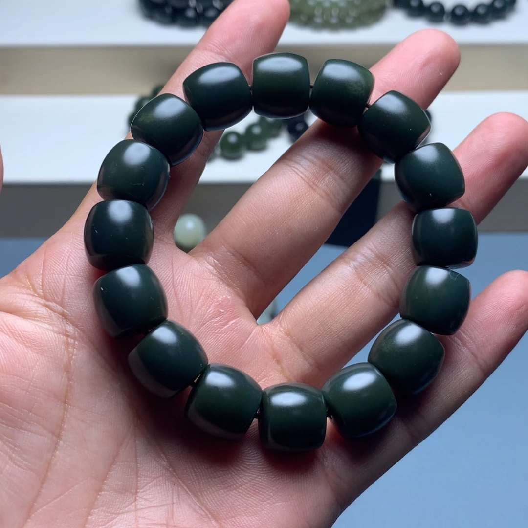 和田玉未镶嵌手链