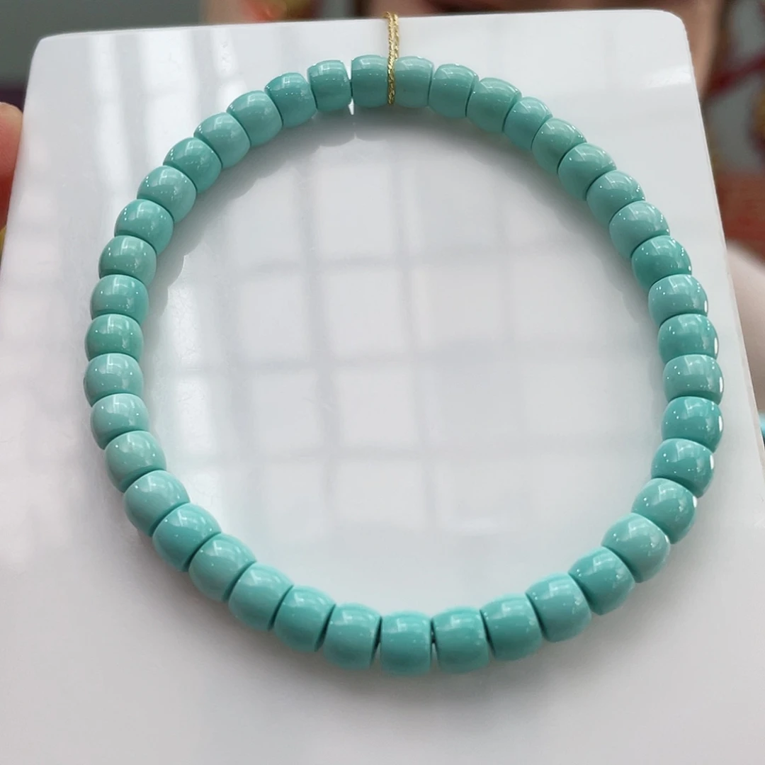 绿松石颈饰未镶嵌