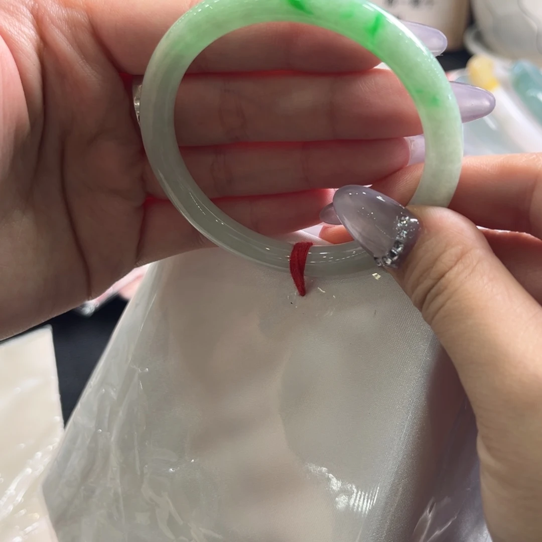 翡翠未镶嵌手镯54辣阳绿力推