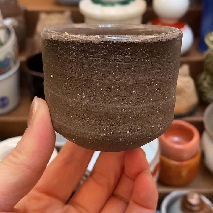 中古物品默认微瑕，谨慎参拍，满18包邮！