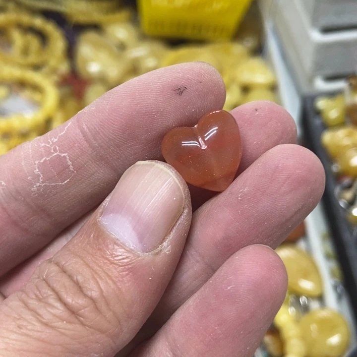 南红玛瑙吊坠未镶嵌吊坠