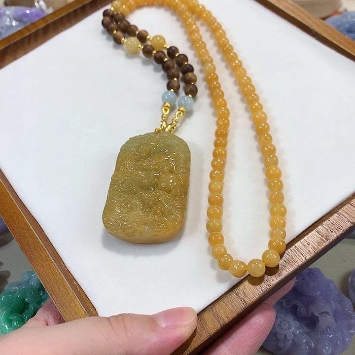 翡翠未镶嵌颈饰翡翠吊坠