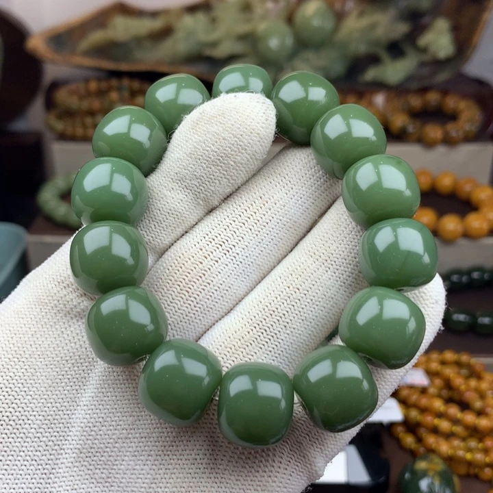 手链未镶嵌透闪石质玉