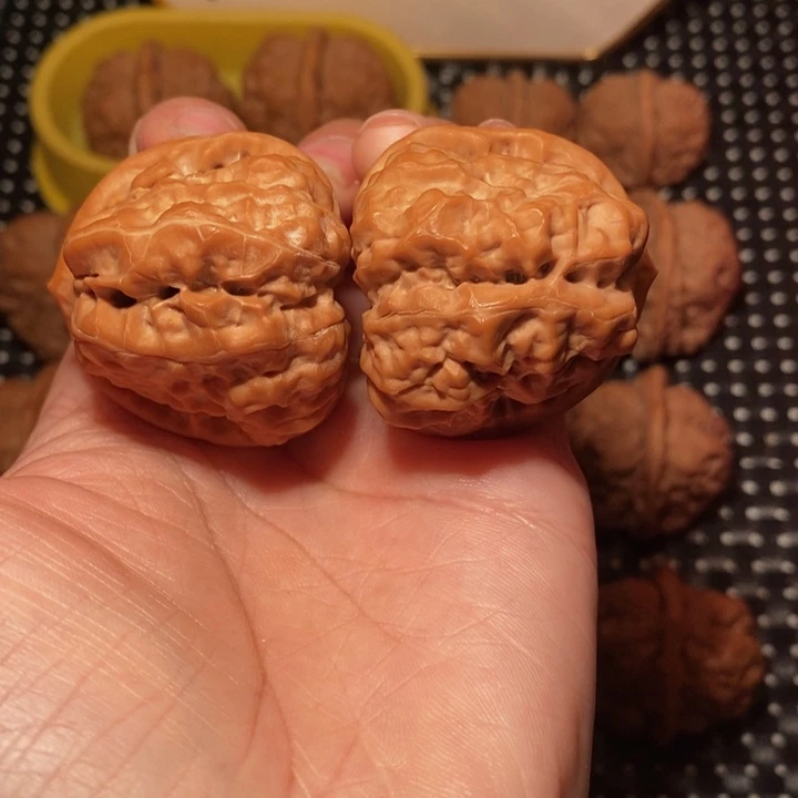 文玩核桃把件四深开八腿蛙王