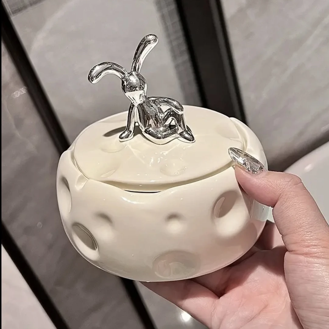 家用客厅轻奢家居高端大气上档次高档陶瓷烟灰缸创意办公室烟缸