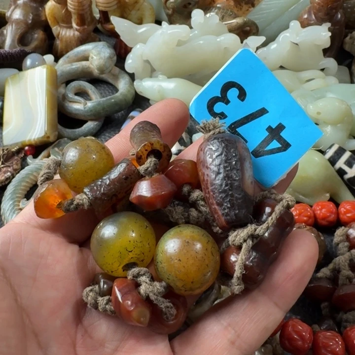 玛瑙/玉髓颈饰未镶嵌