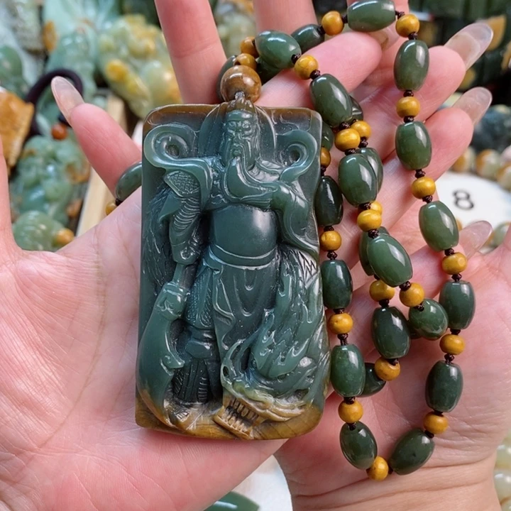 透闪石质玉吊坠未镶嵌无**欢