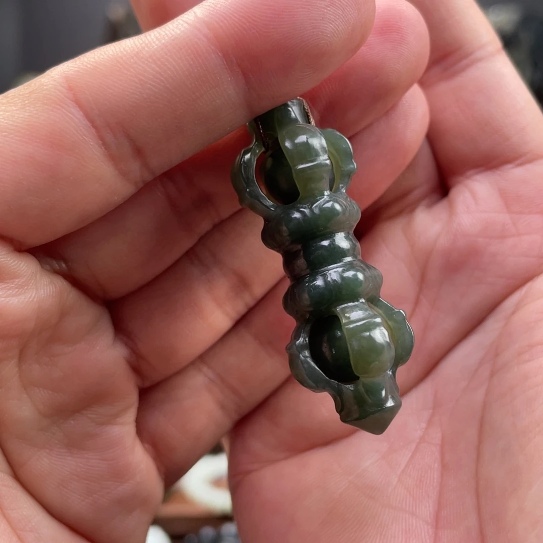 未镶嵌和田玉挂件