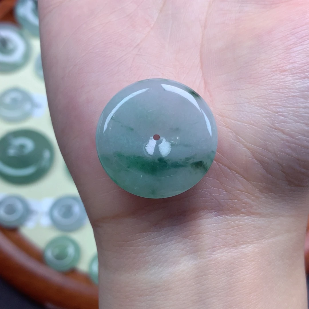 翡翠未镶嵌颈饰吊坠25.7/5mm