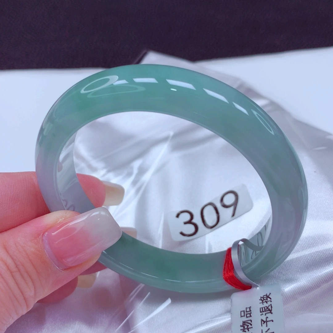 未镶嵌手镯翡翠手镯