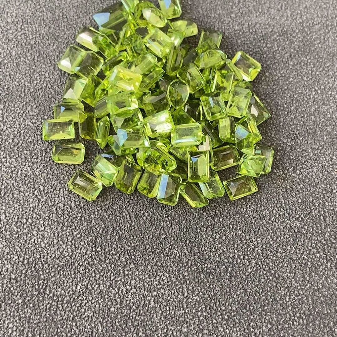 未镶嵌橄榄石裸石