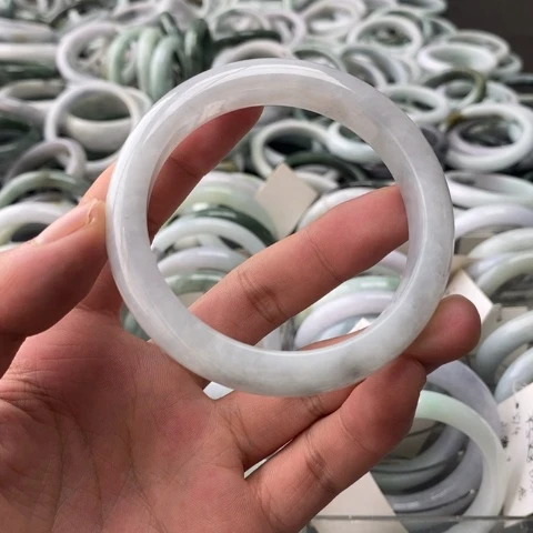 未镶嵌手镯翡翠翡翠手镯