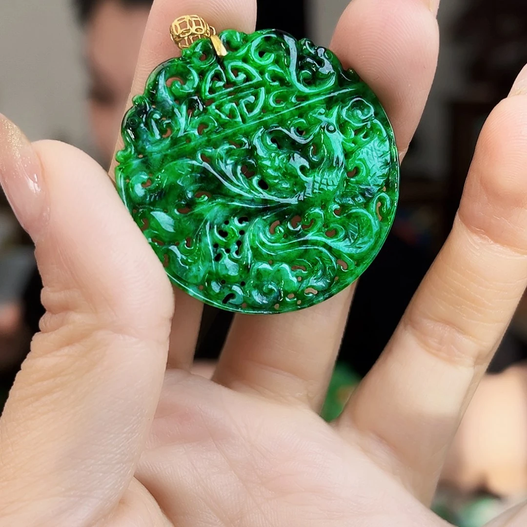 翡翠18K金镶嵌颈饰多样性