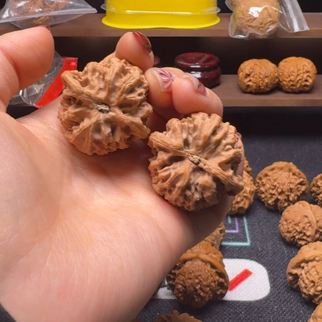 文玩核桃吊坠东***?38苹果