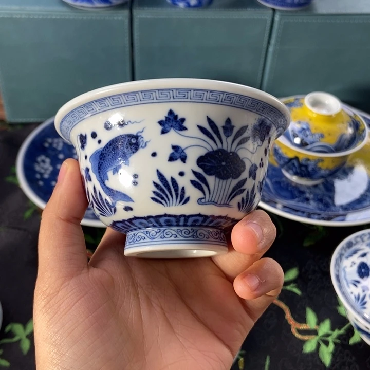 芳***芳杯水造青花鱼藻压手