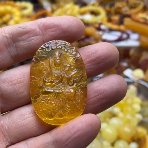 手串植物珀未镶嵌吊坠