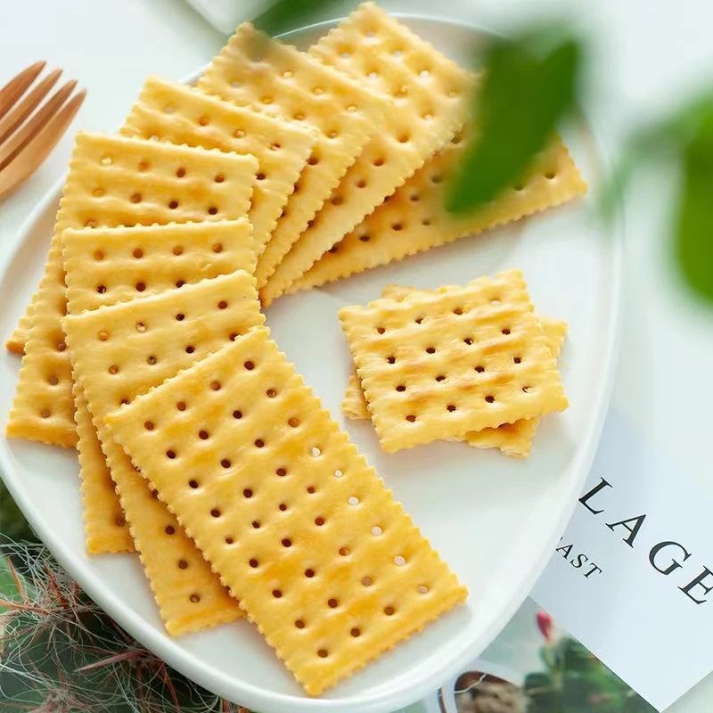 海盐苏打饼干咸口味松脆早餐代餐健康零食点心