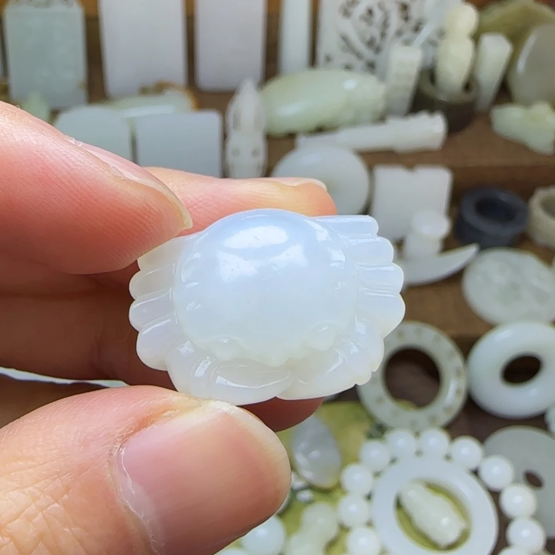 和田玉未镶嵌挂件螃蟹