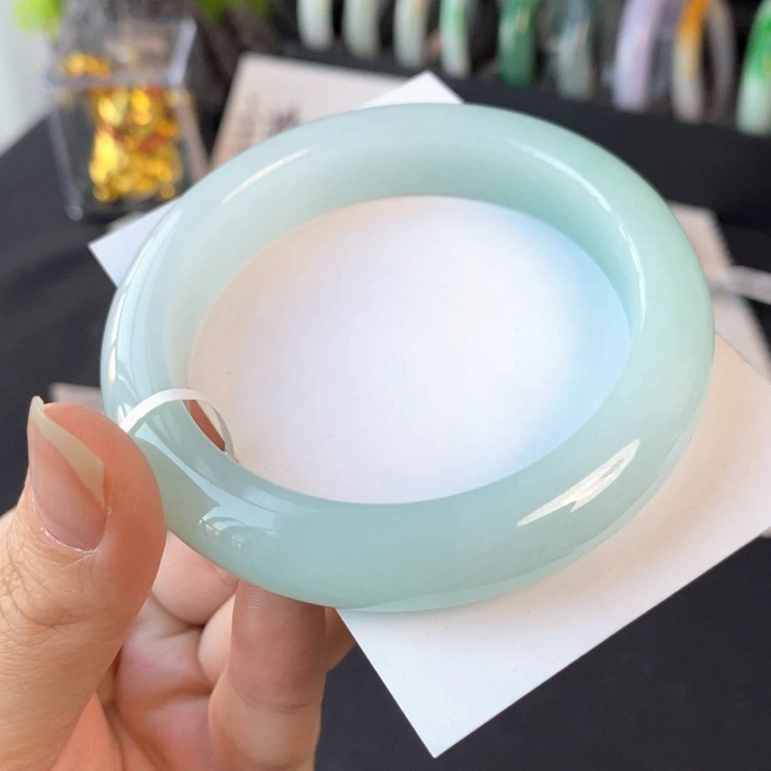 翡翠未镶嵌手镯甜绿56.7