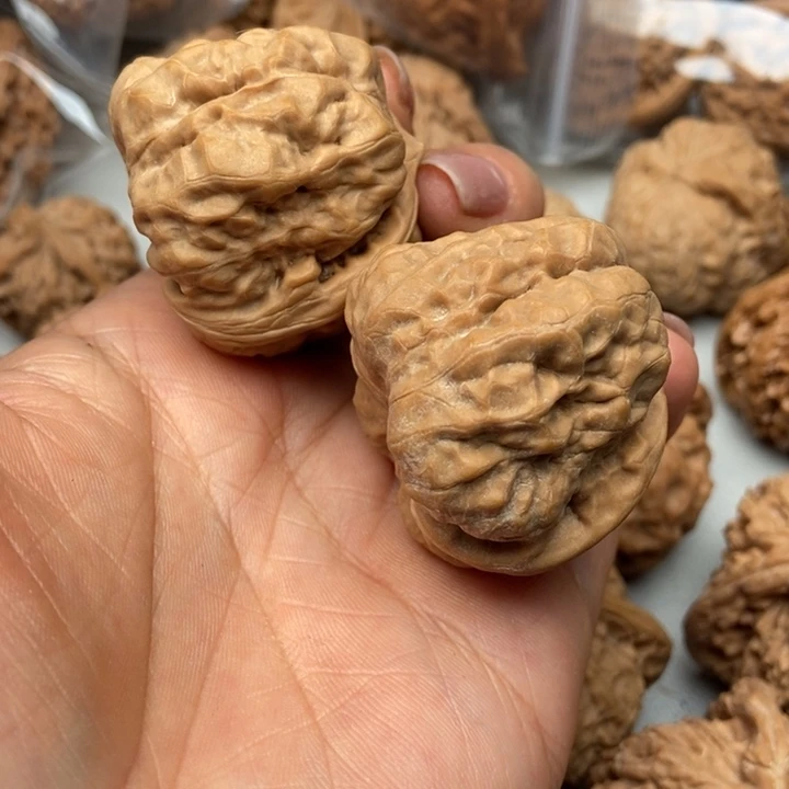 文玩核桃把件小****）蛤蟆