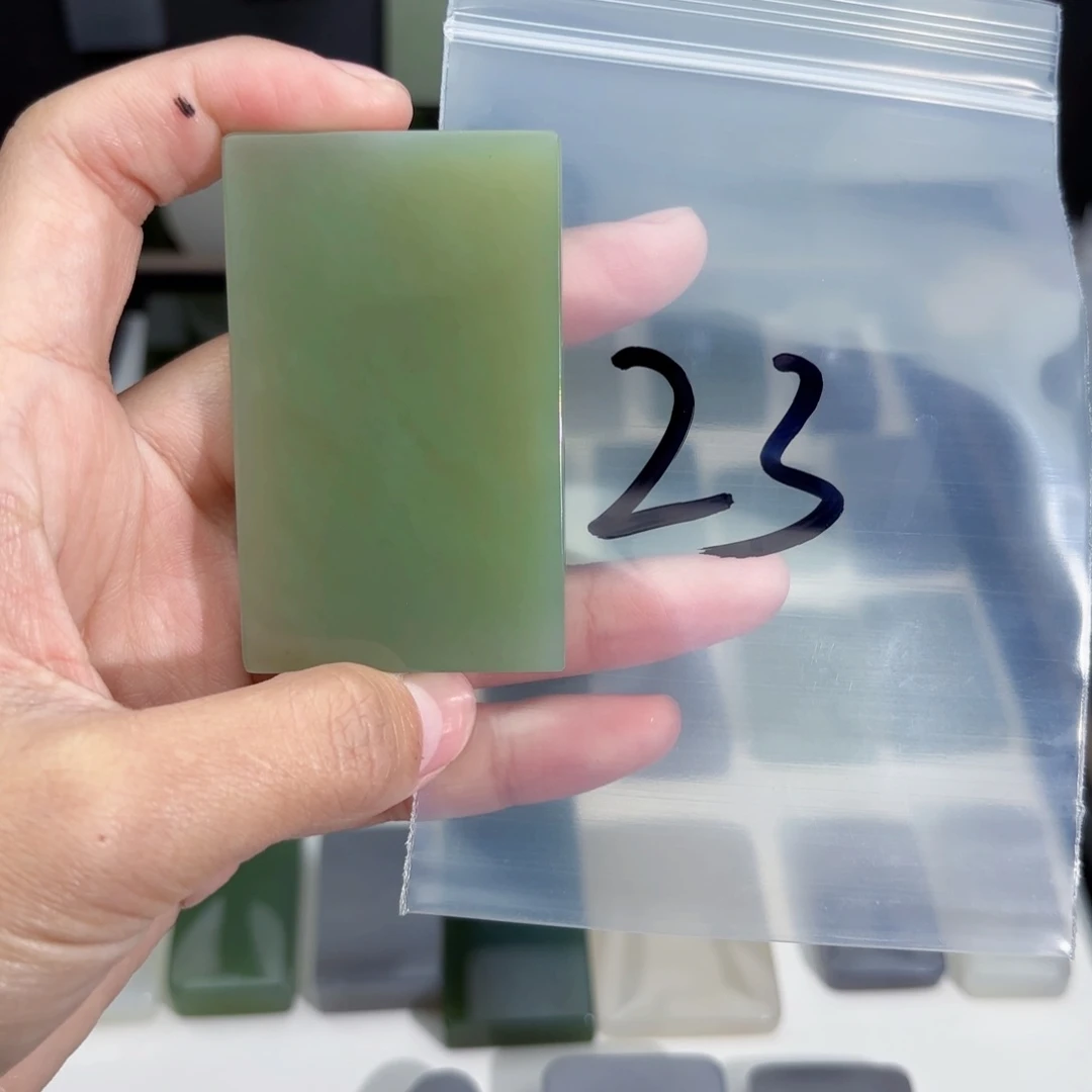 和田玉随形未镶嵌爱****点