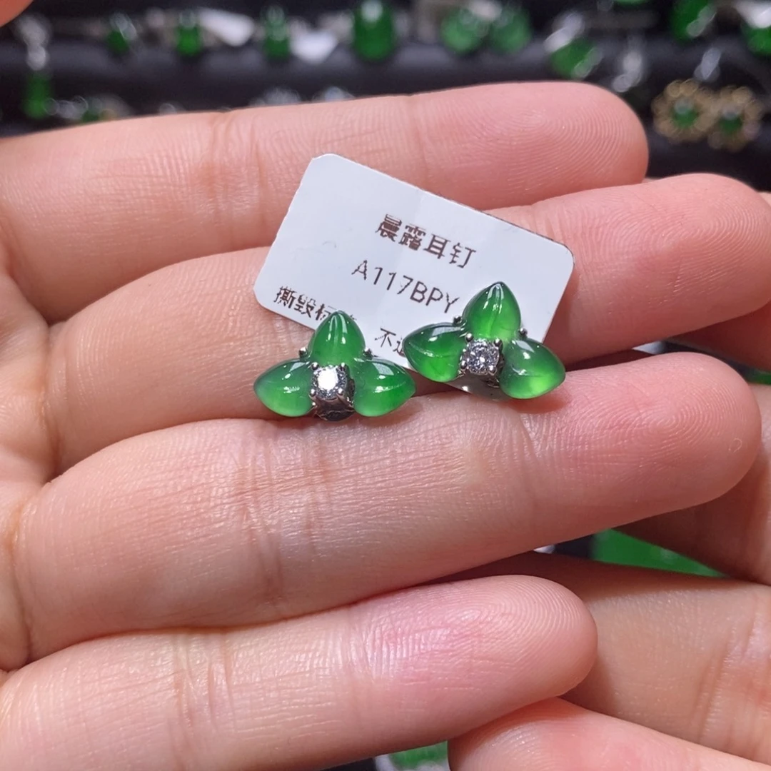 翡翠耳饰银S925镶嵌天然翡翠