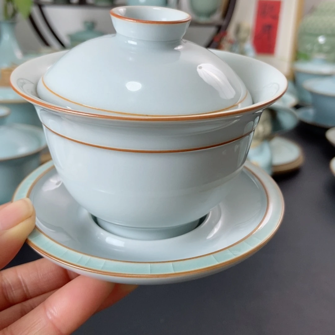 月白釉元宝盖碗吴文杰