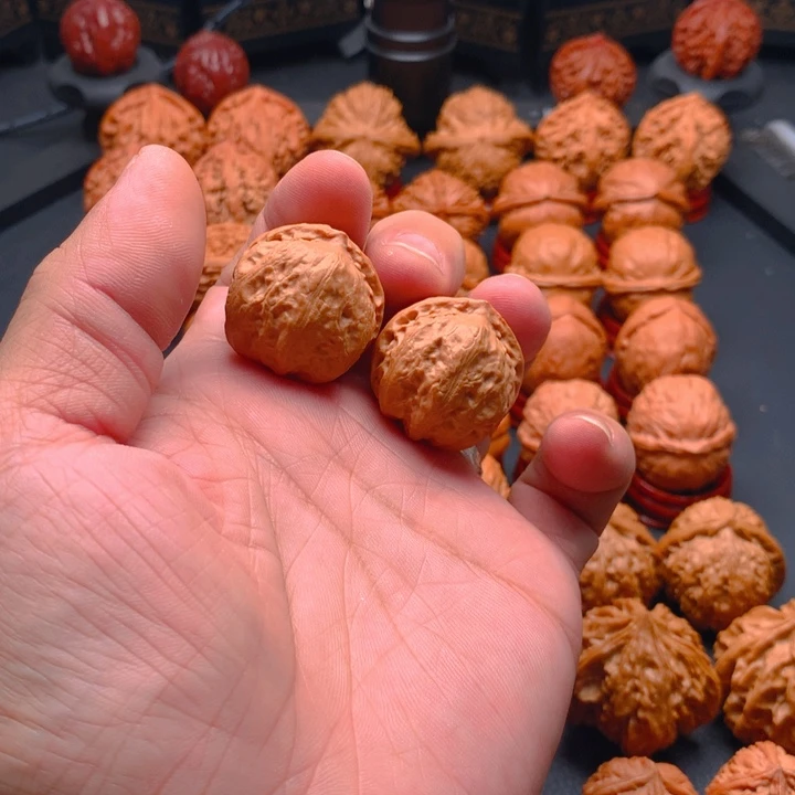 桃核把件野生小手捻