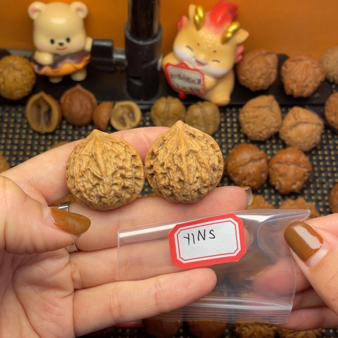 Y***$吊坠文玩核桃29尺全品小龙脊