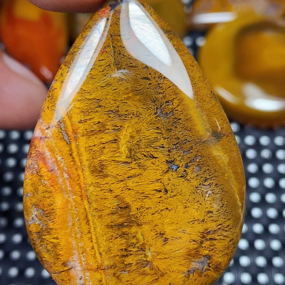 未镶嵌颈饰玛瑙/玉髓开**流