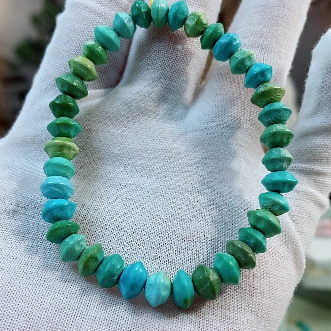 未镶嵌绿松石珠宝奇石