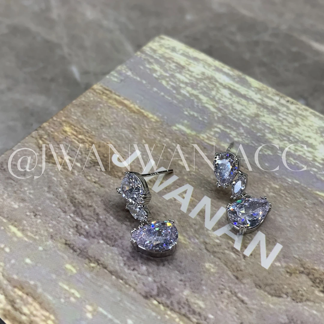 铜合金锆石耳饰 碎泪星河.施华冰晶水滴型灵动耳环01ED2612AN