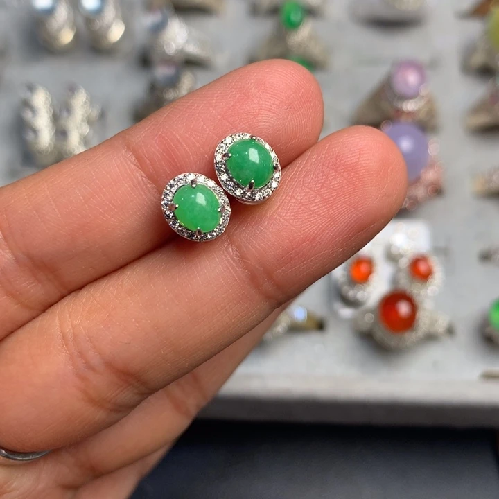 翡翠未镶嵌戒指银托