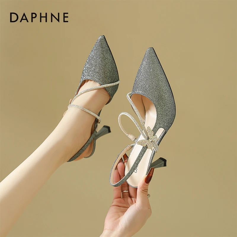 达芙妮高跟鞋气质高级不累脚2025夏季新款时尚一字带包头细跟凉鞋