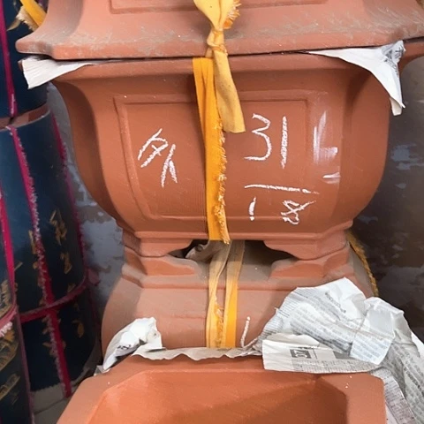 紫砂花盆四方盆一个