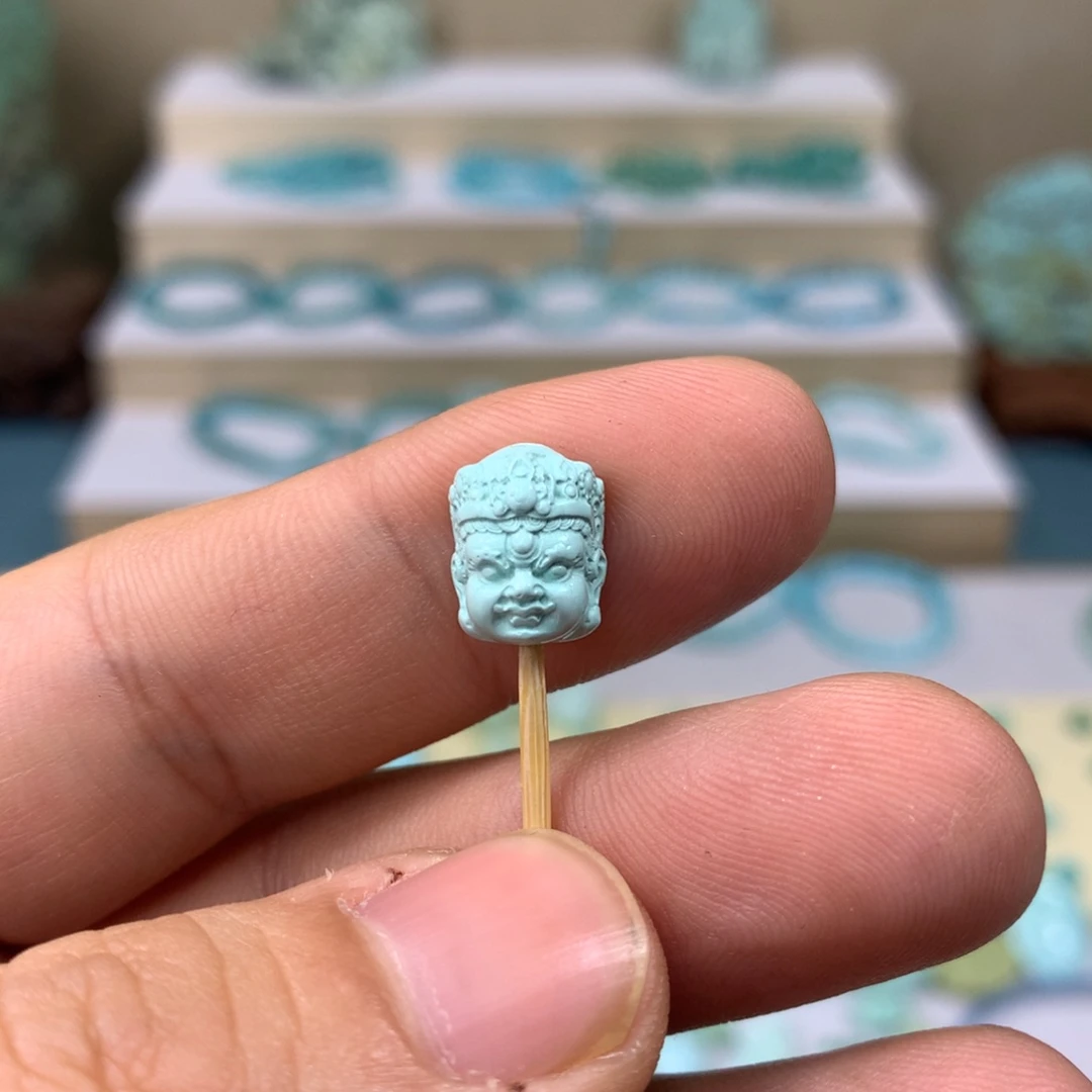 绿松石配饰未镶嵌