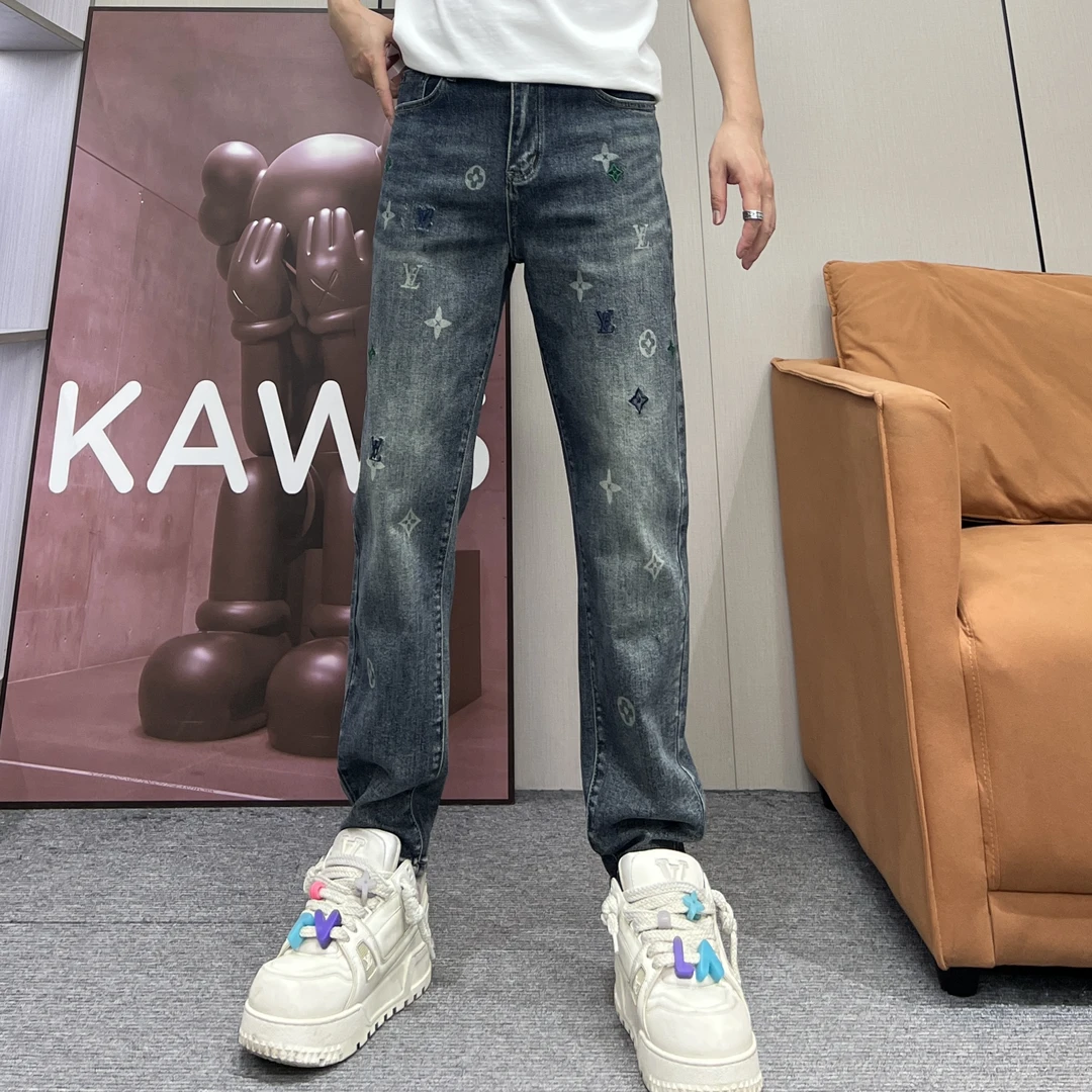 秋冬新款水洗复古牛仔蓝潮流印花高品质刺绣痞帅休闲百搭男牛仔裤