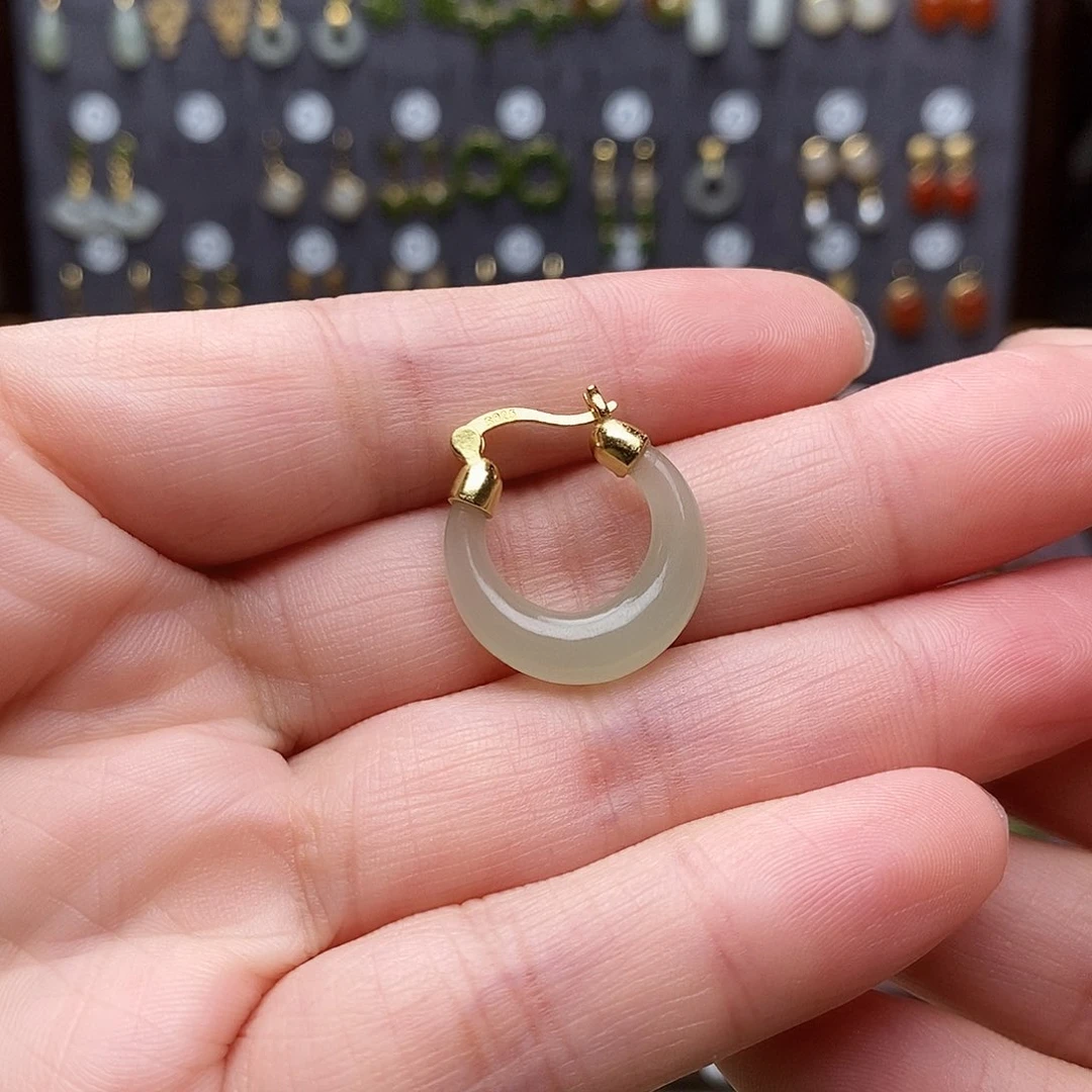 银S925镶嵌和田玉耳饰二**?