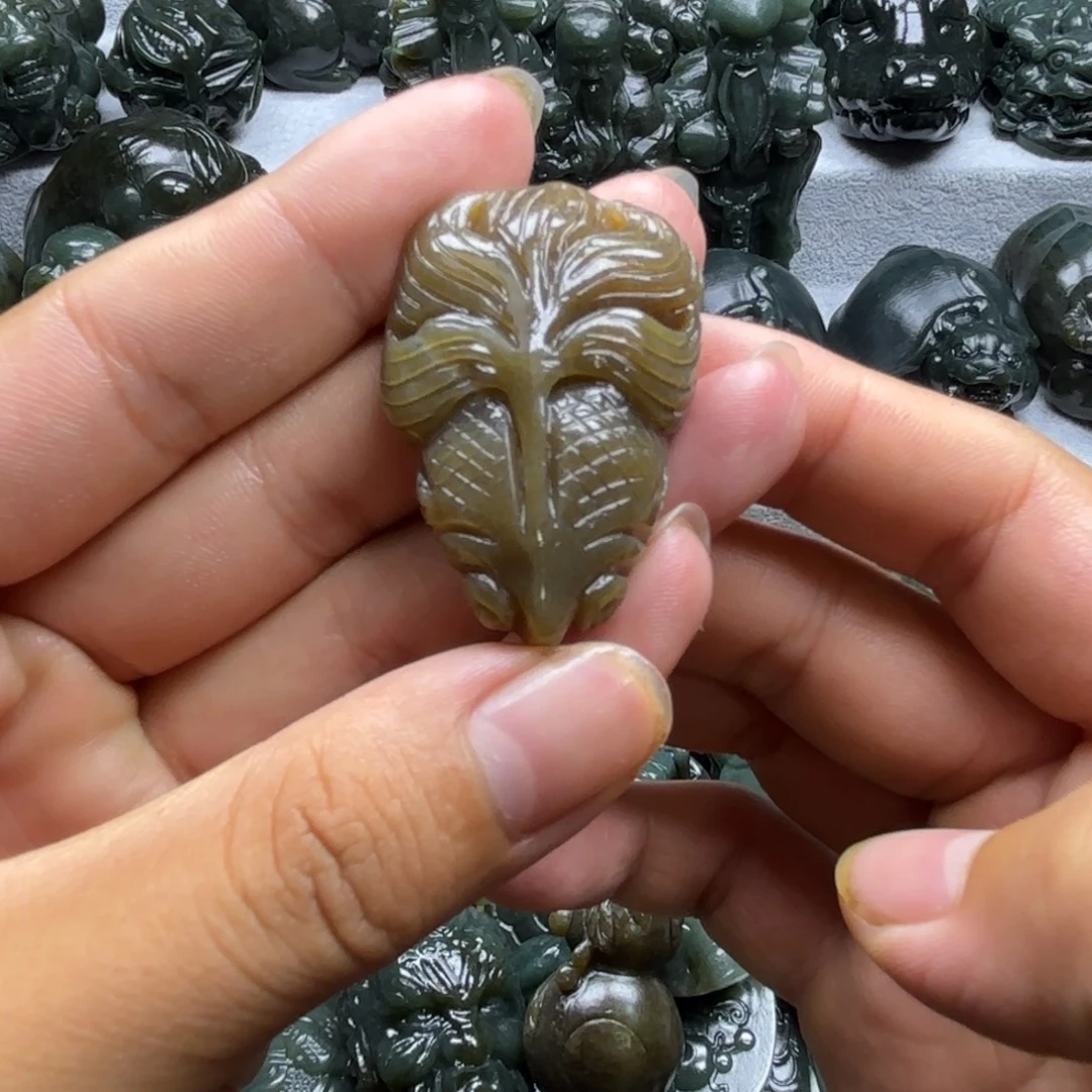 和田玉（糖玉）未镶嵌颈饰