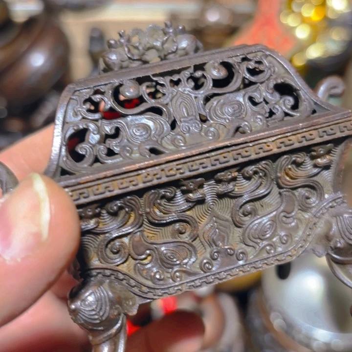 铜的。全清了。一件不留！不磨叽