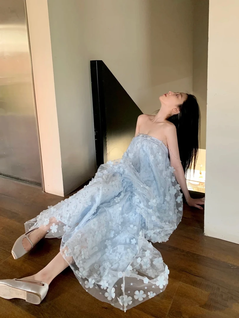 买手店春夏剪花手缝珍珠花朵抹胸重工珍珠抹胸连衣裙超仙温柔风