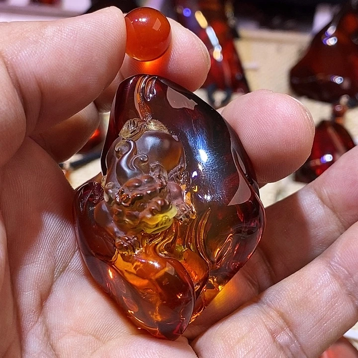 琥珀未镶嵌裸石一