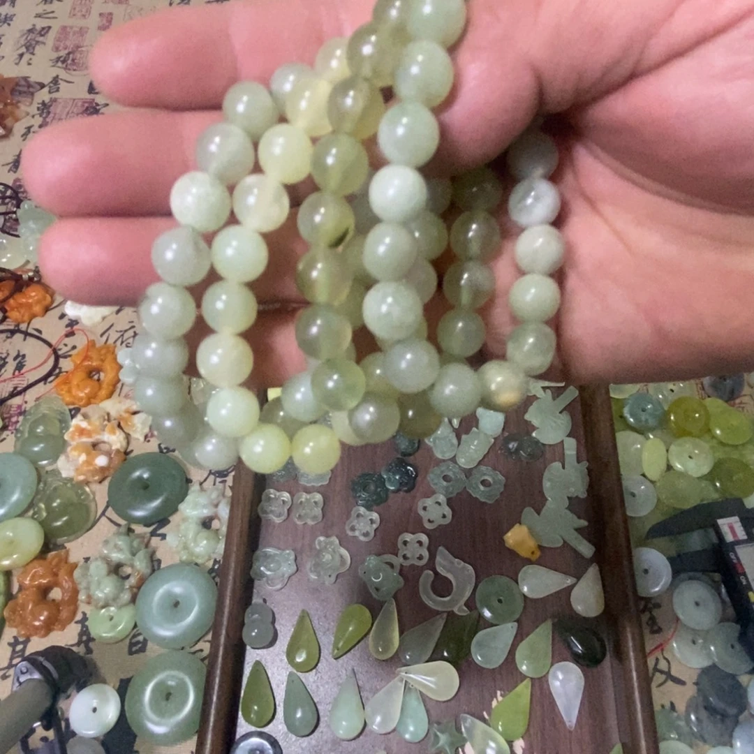 蛇纹石玉未镶嵌天然岫玉