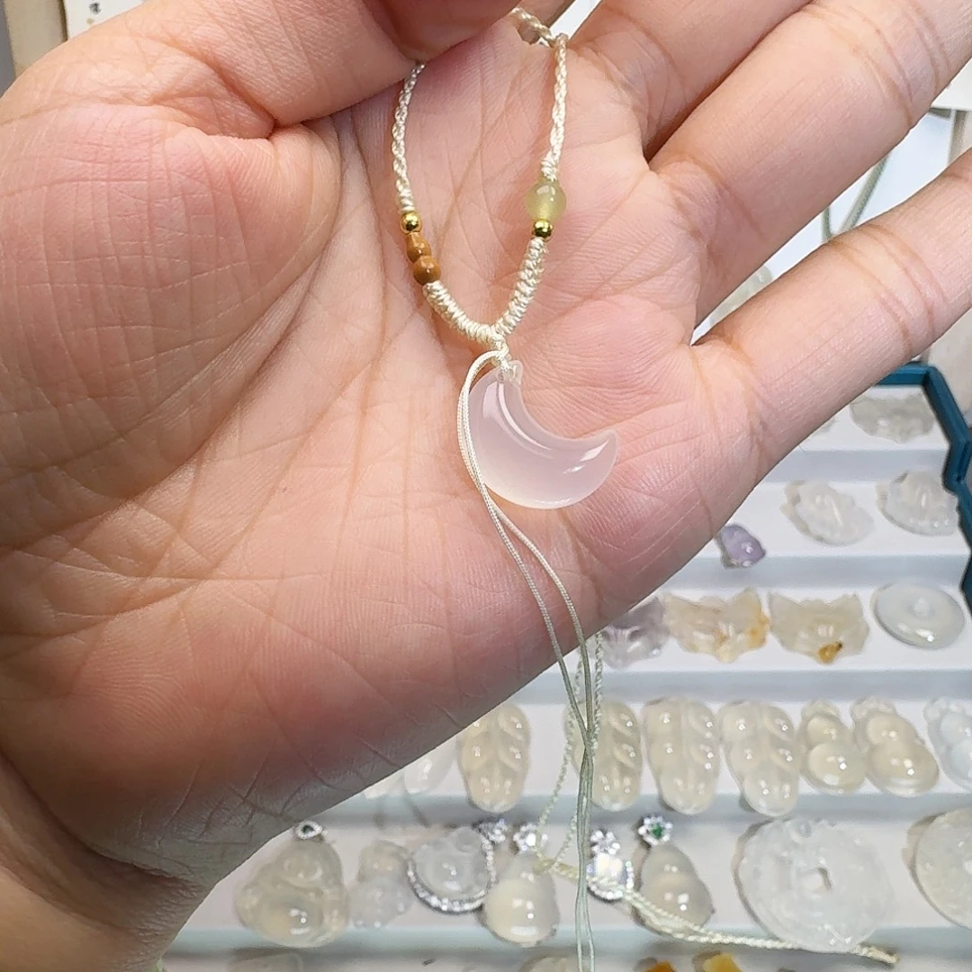 墨***雨玛瑙/玉髓未镶嵌颈饰