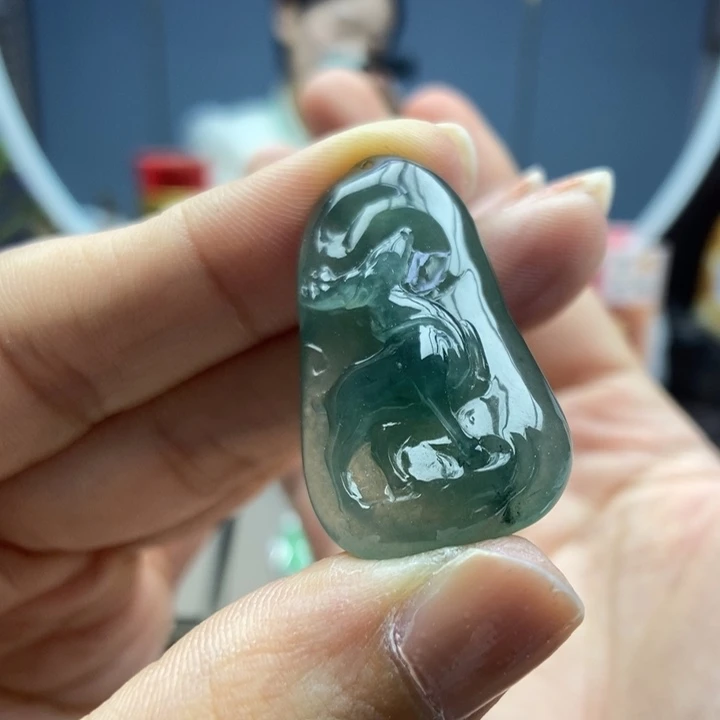 翡翠未镶嵌颈饰吊坠63