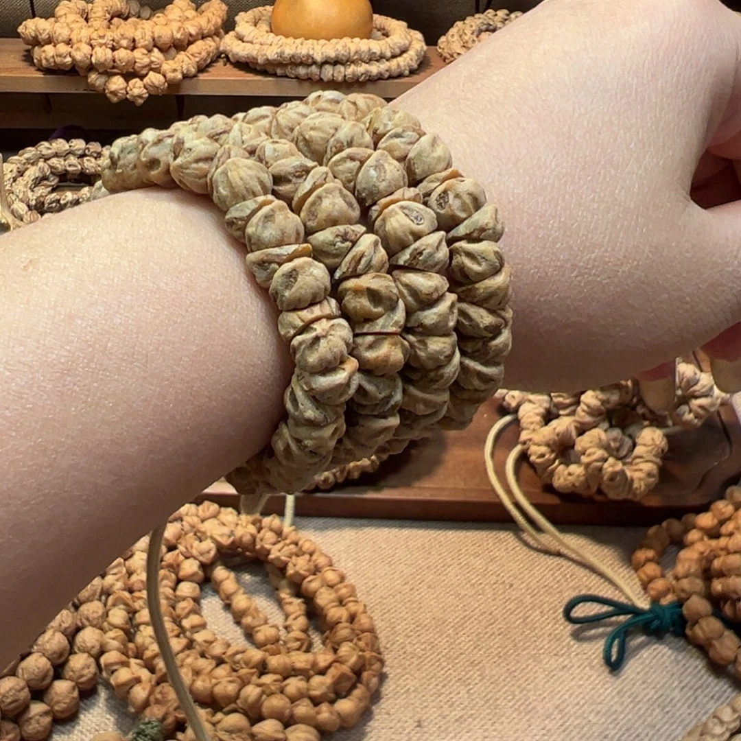 金***娃柏木吊坠灵狐长串