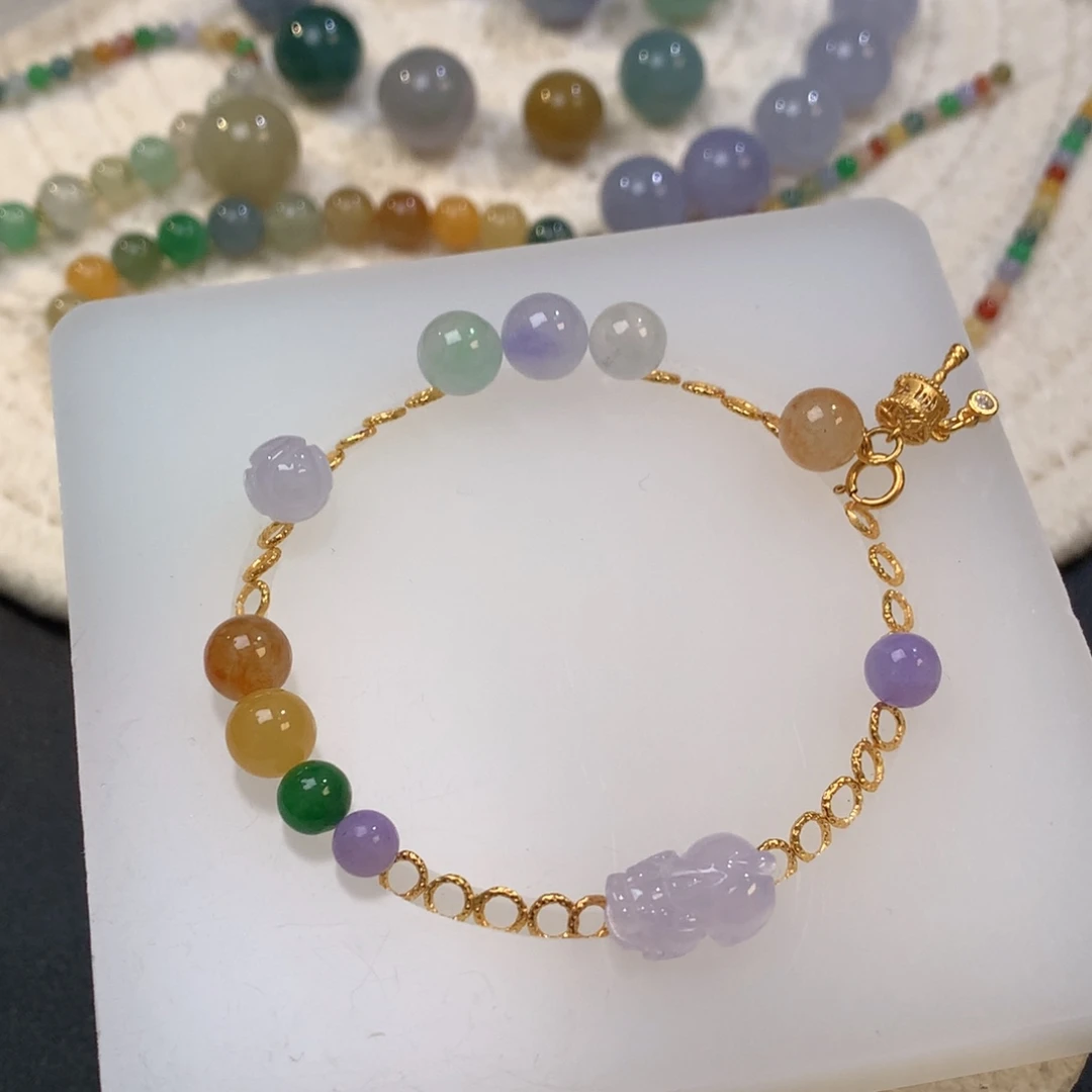 翡翠散珠喜欢可以询价哦