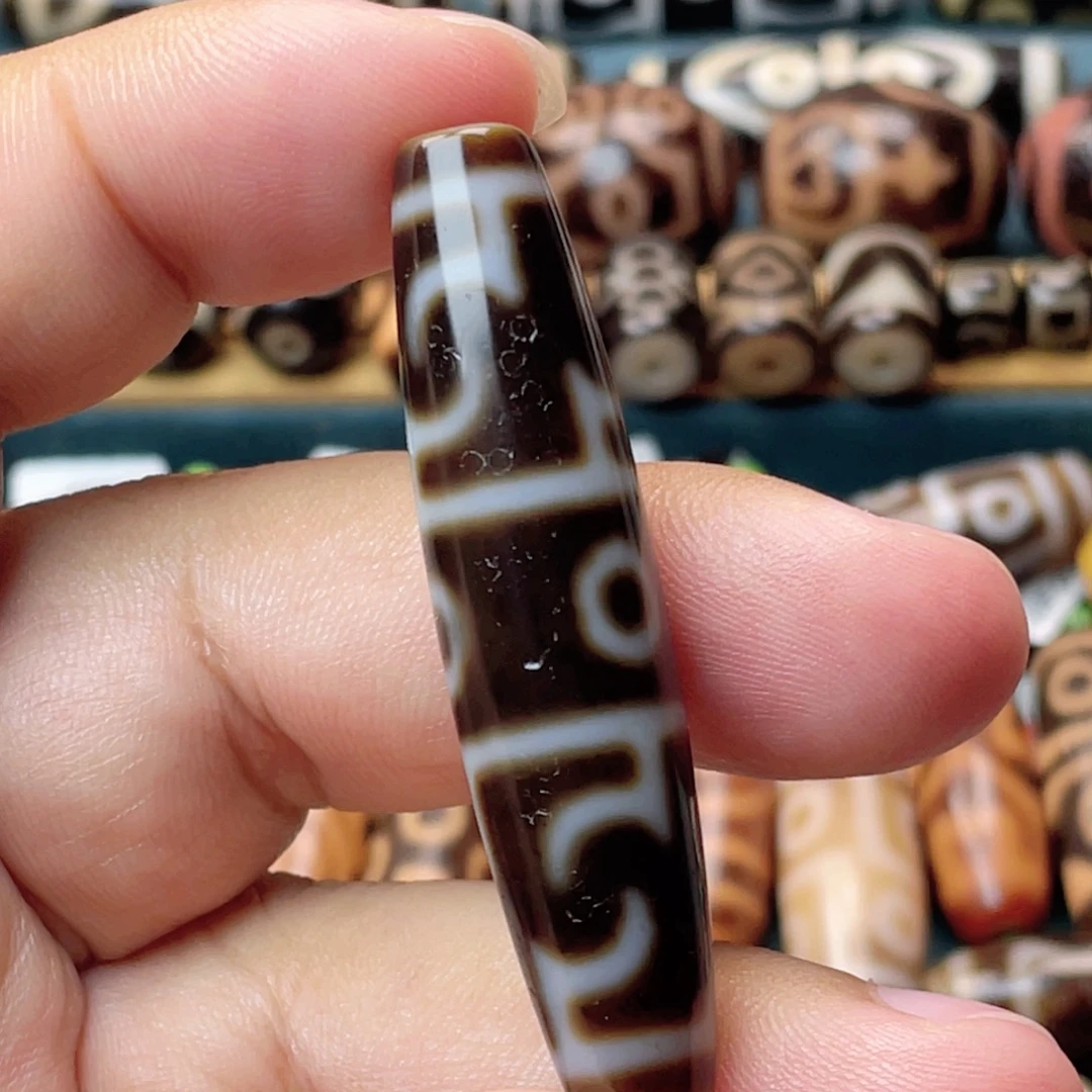 未镶嵌锁骨玛瑙/玉髓三眼莲师