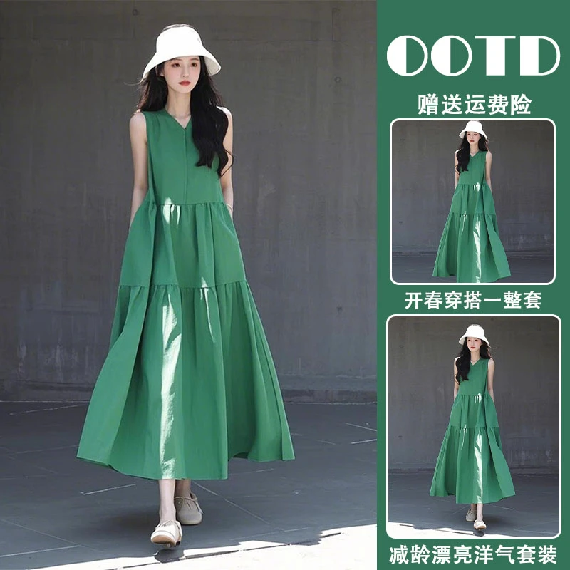 今年流行爆款绝美裙子高级感气质超好看多巴胺绿色无袖连衣裙女春